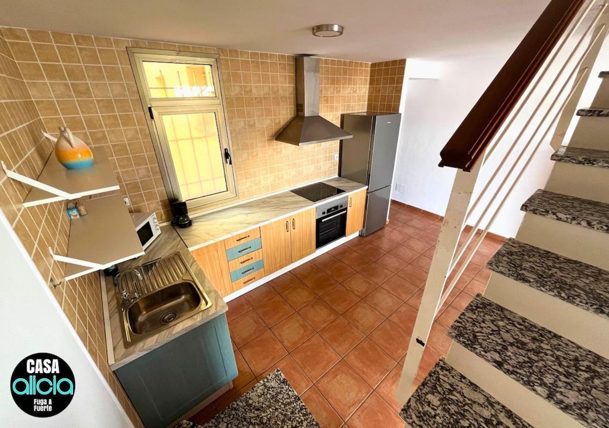 Casa Alicia El - De 'fuga A Fuerte' Ferienhaus Cotillo